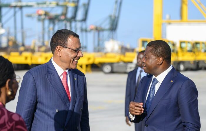 Au port autonome de Lomé, Faure Gnassingbé et Bazoum inaugurent les nouvelles installations de la LCT à Lomé